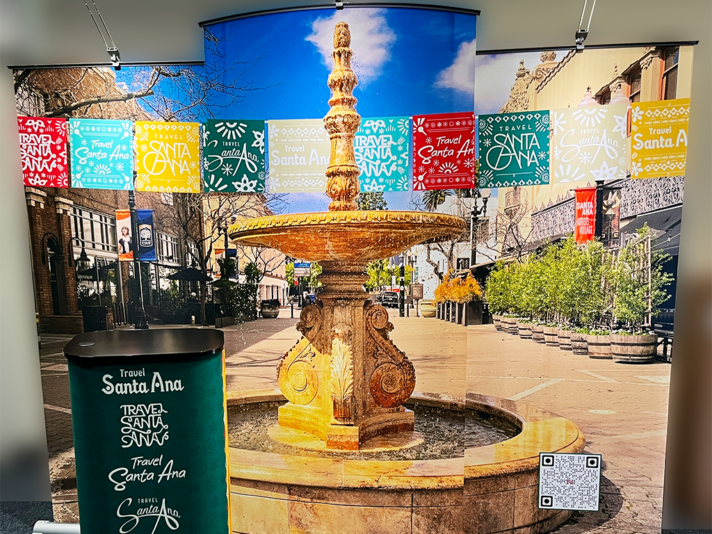 skyline-tradeshow-design-santa-ana-travel